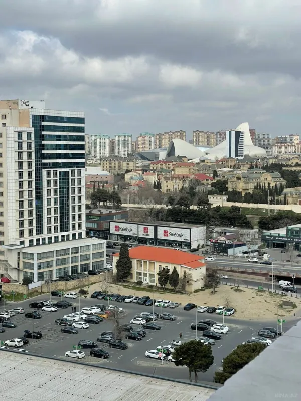 Satılır 2 otaqlı mənzil 65 m²
