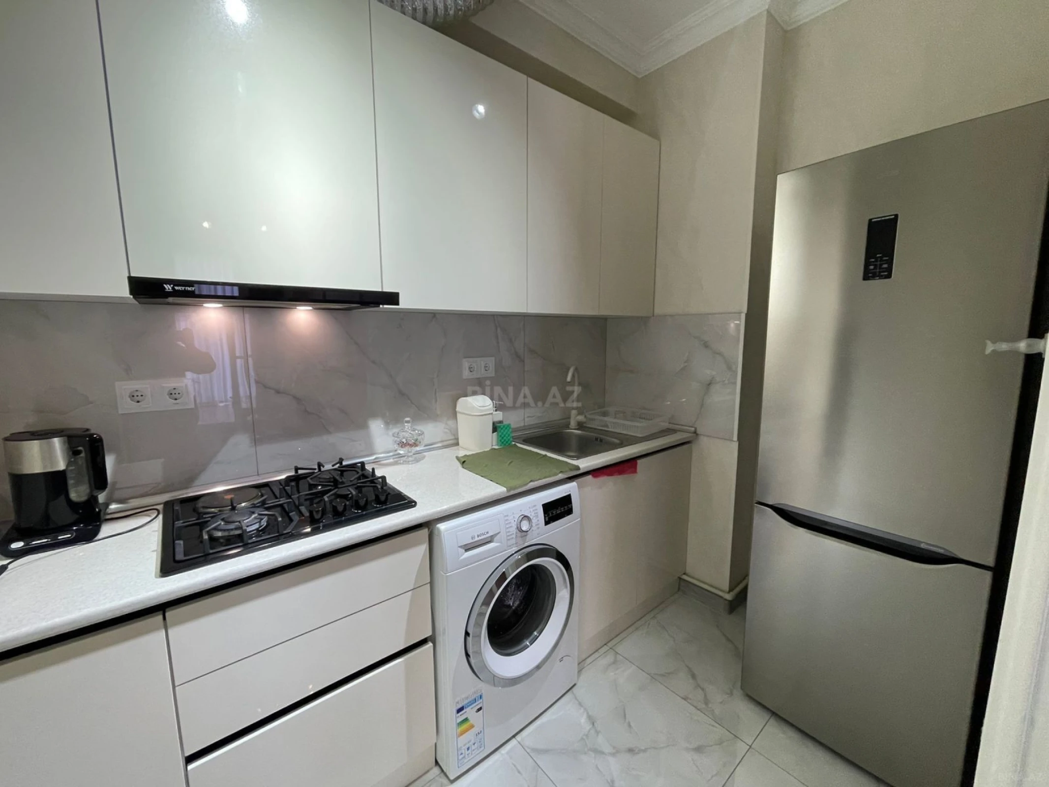 Satılır 2 otaqlı mənzil 65 m²