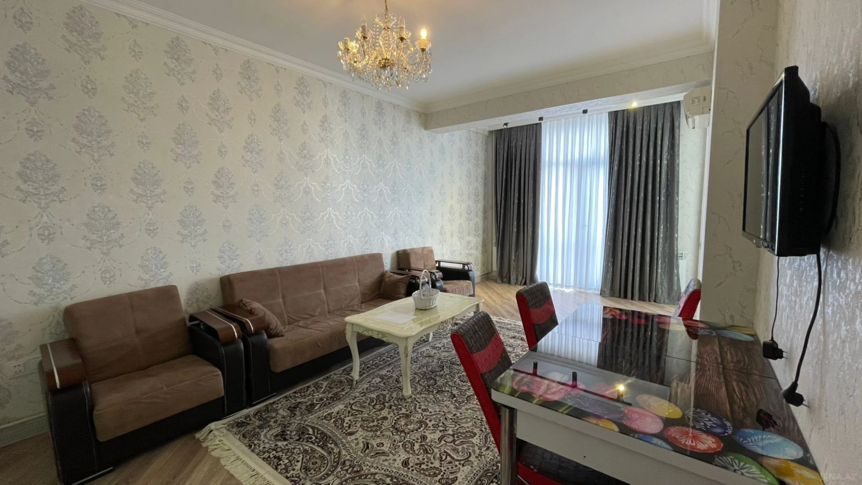 Satılır 2 otaqlı mənzil 65 m²