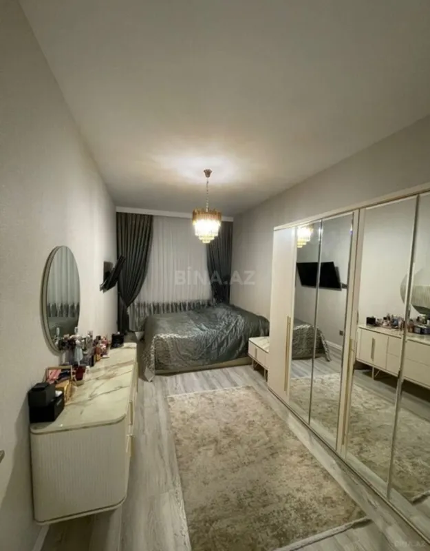 Satılır 2 otaqlı mənzil 78 m²