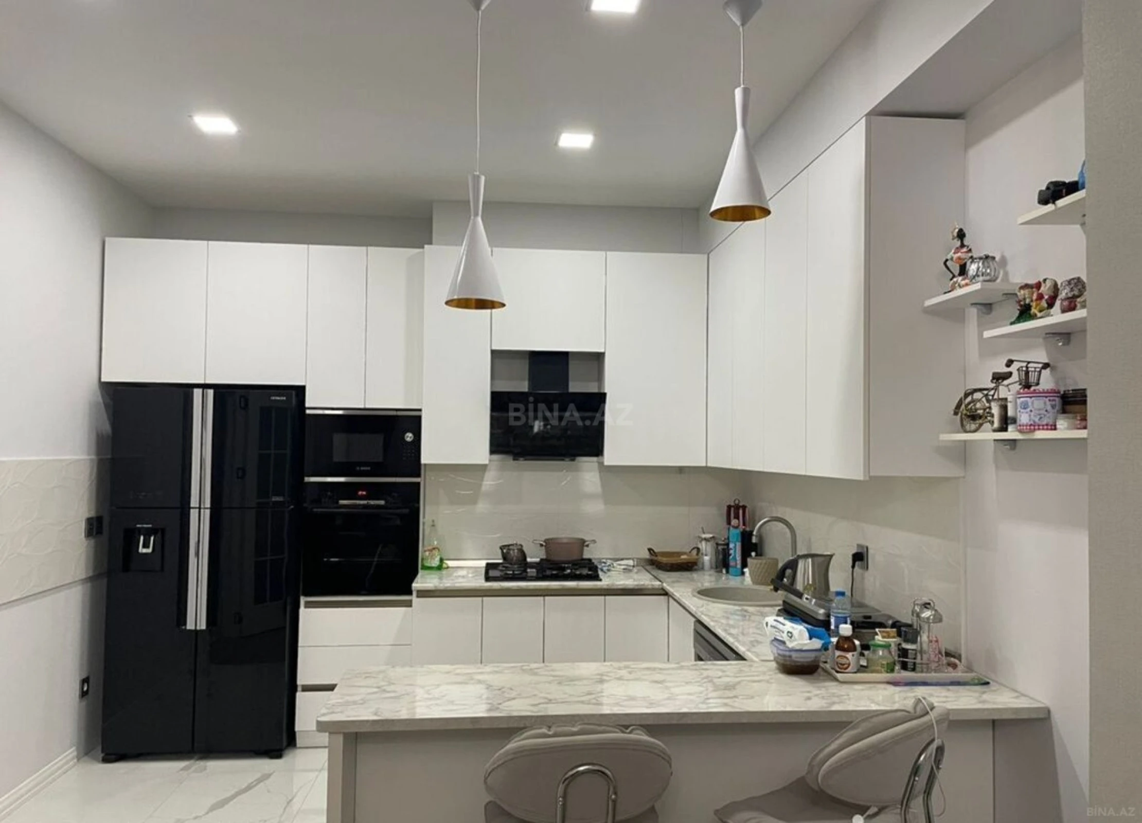 Satılır 2 otaqlı mənzil 78 m²