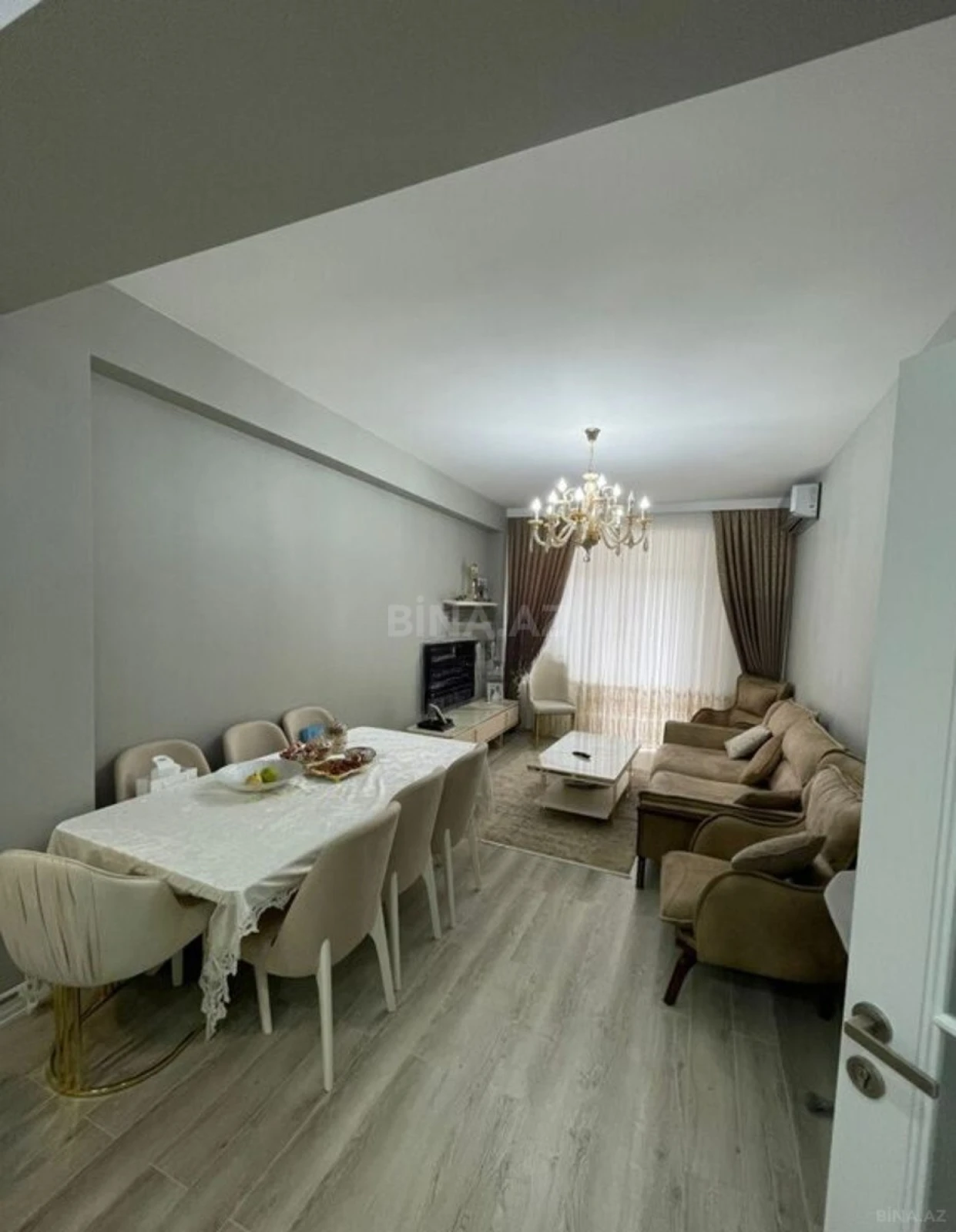 Satılır 2 otaqlı mənzil 78 m²