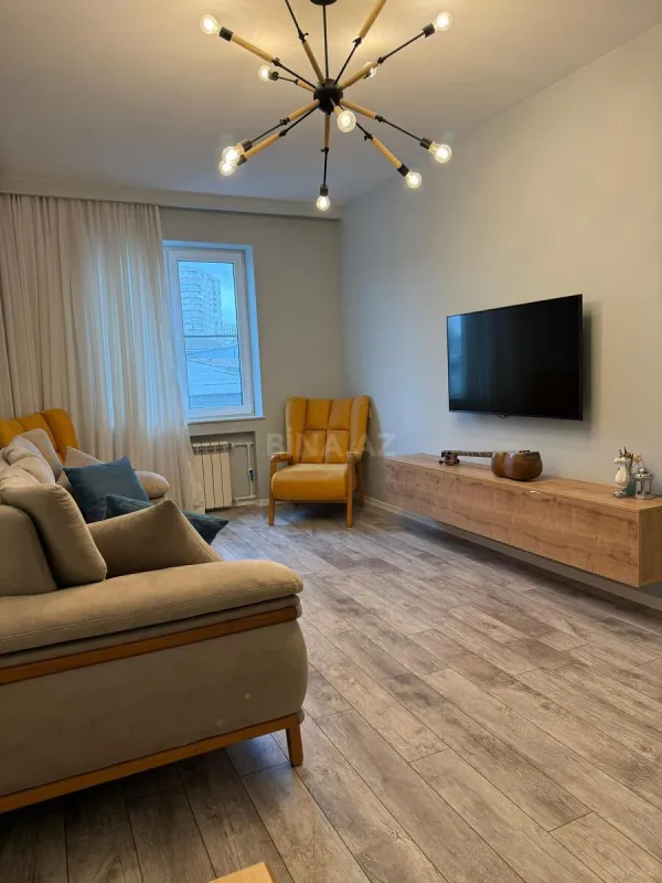 Satılır 2 otaqlı mənzil 60 m²