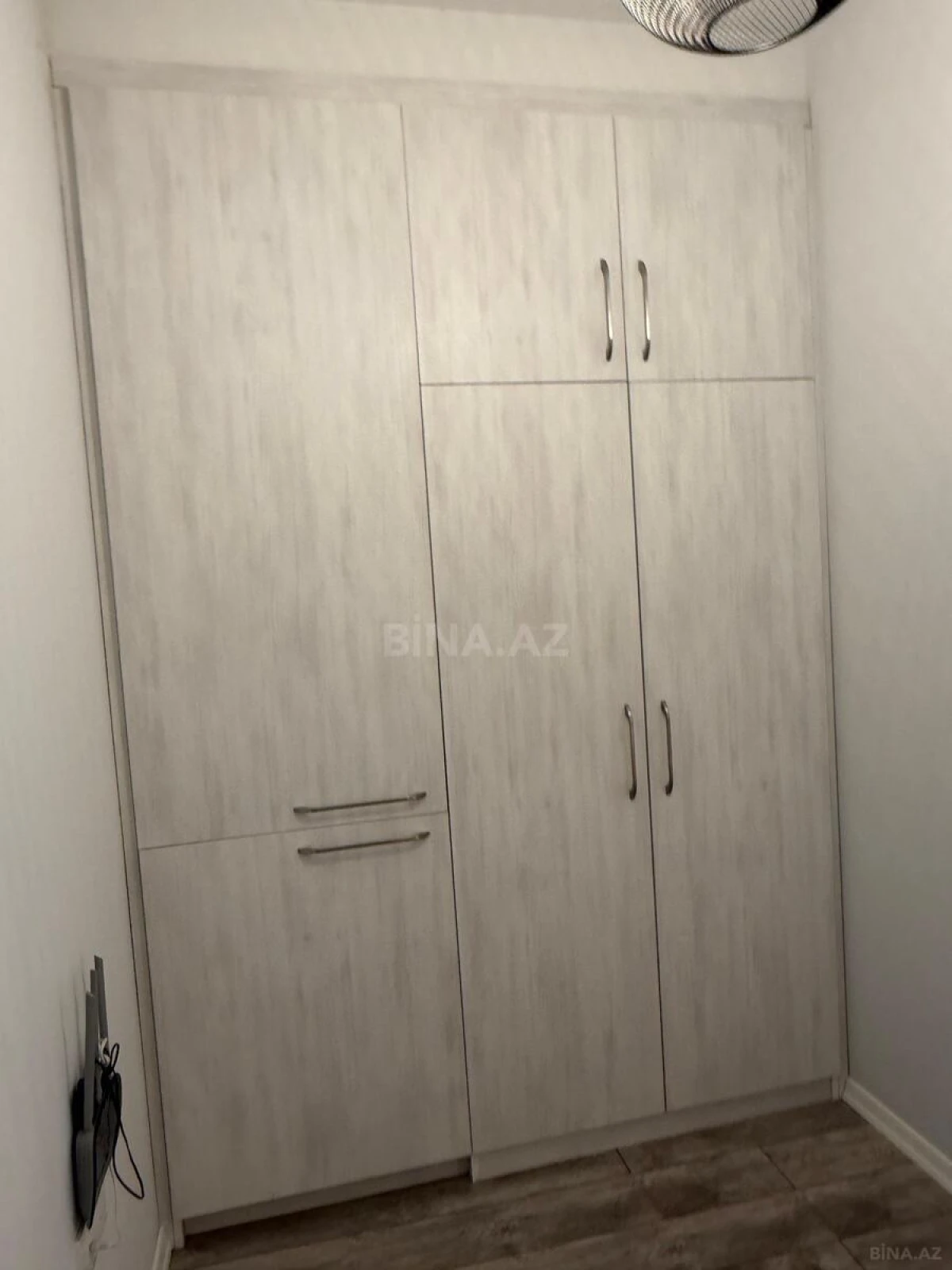 Satılır 2 otaqlı mənzil 60 m²