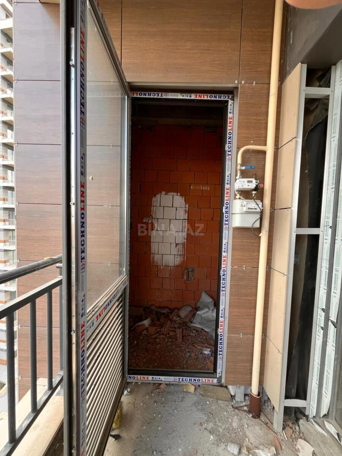 Satılır 3 otaqlı mənzil 157 m²