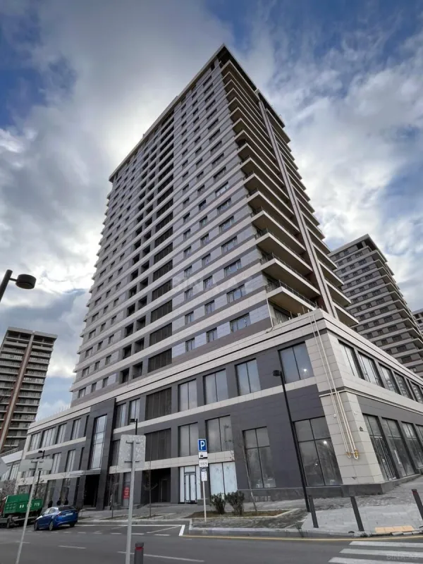 Satılır 3 otaqlı mənzil 157 m²