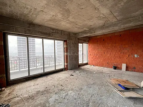 Satılır 3 otaqlı mənzil 157 m²