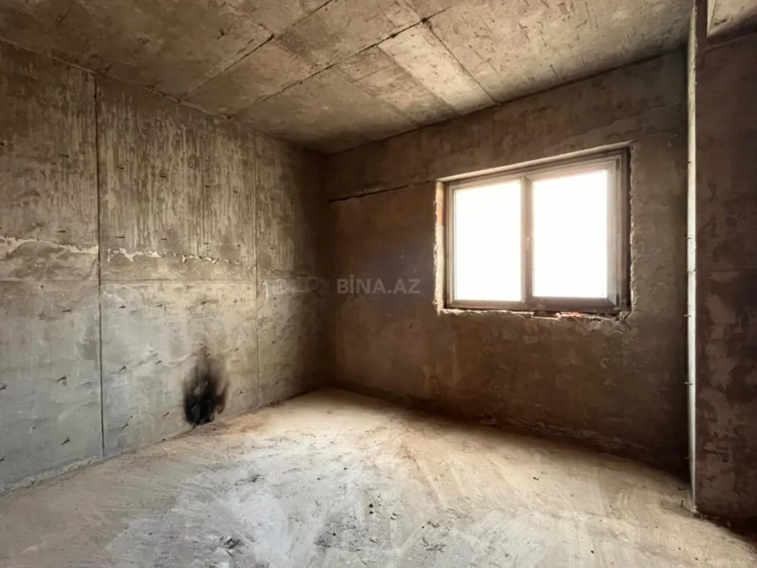 Satılır 3 otaqlı mənzil 157 m²