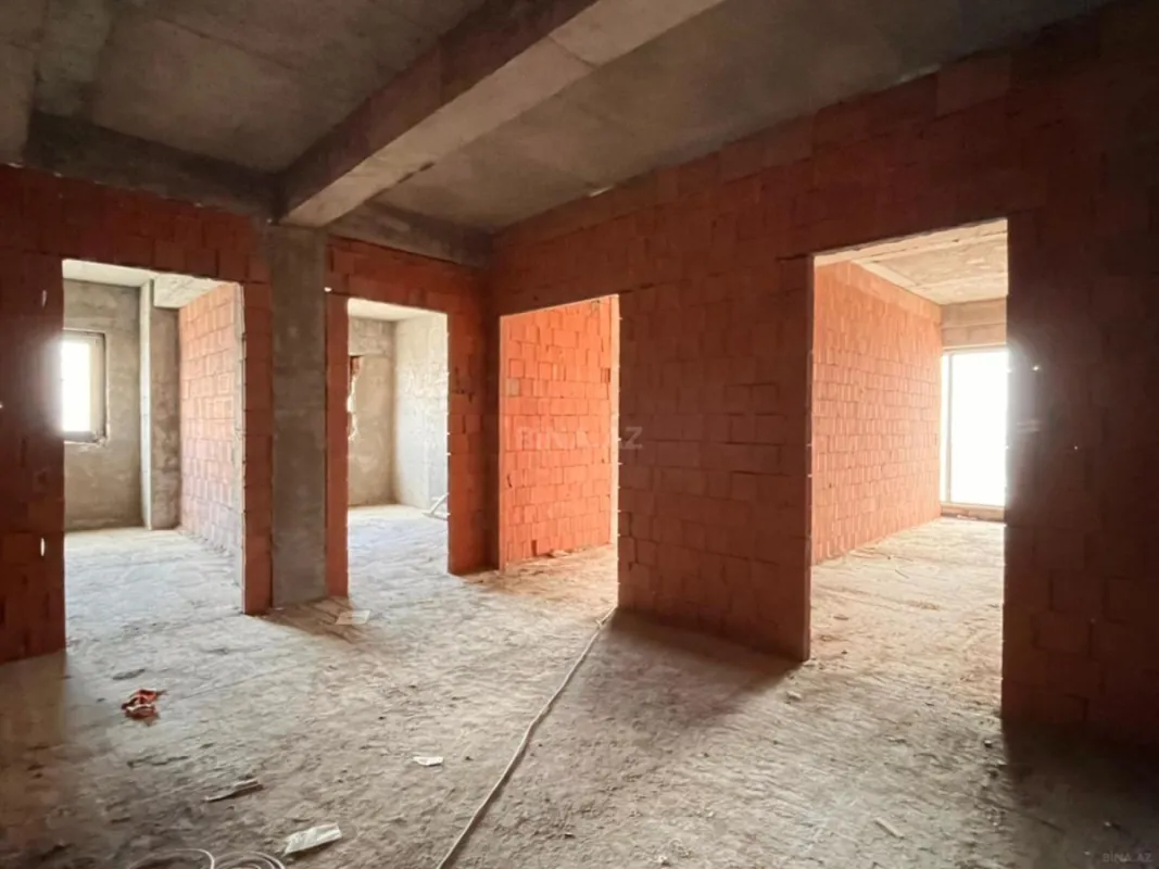Satılır 3 otaqlı mənzil 157 m²
