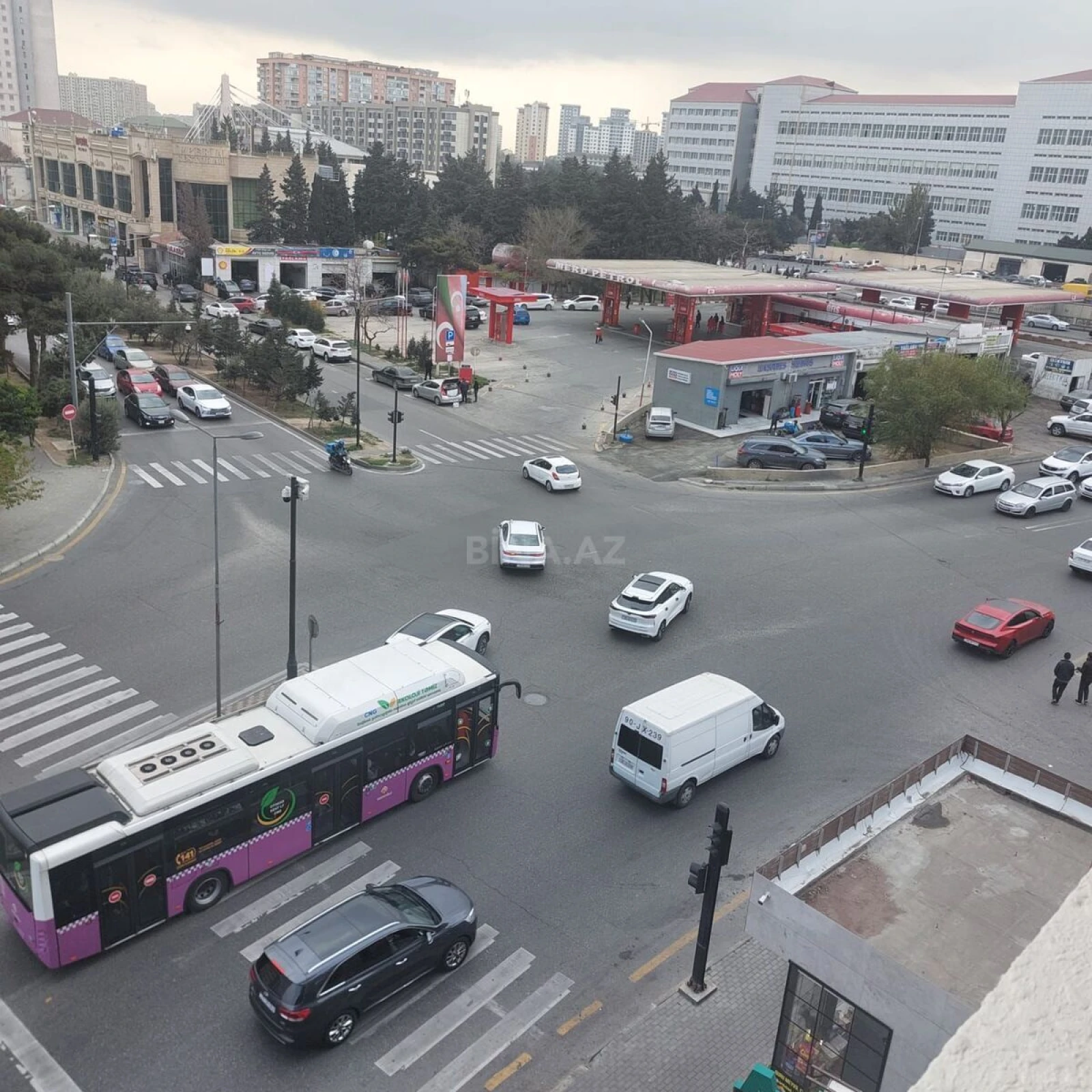 Satılır 2 otaqlı mənzil 63 m²