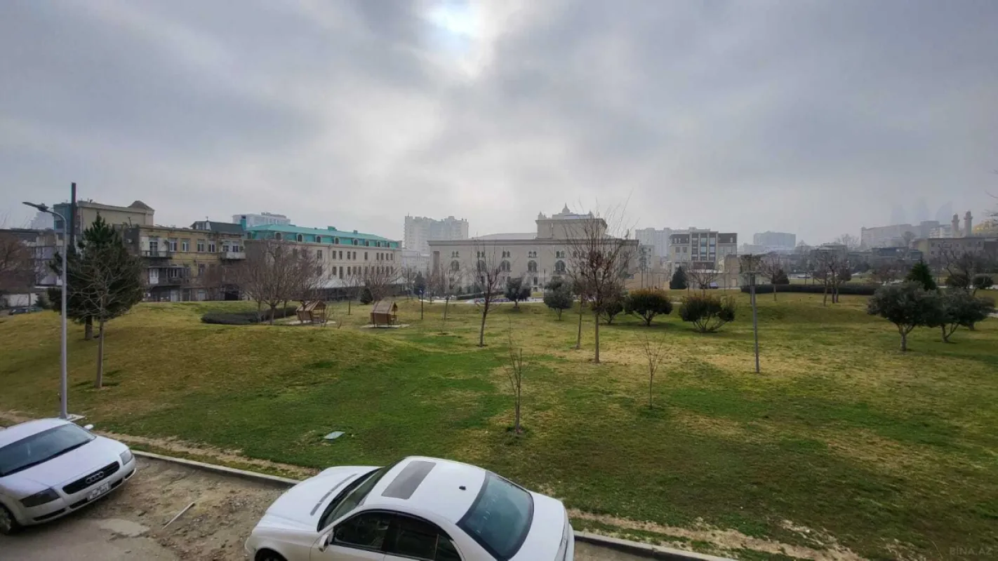 Kirayə verilir obyekt 220 m²