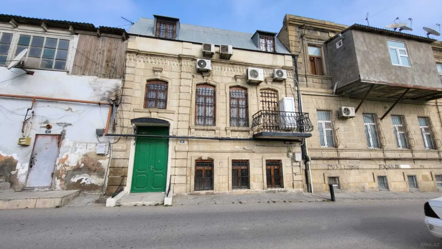 Kirayə verilir obyekt 220 m²