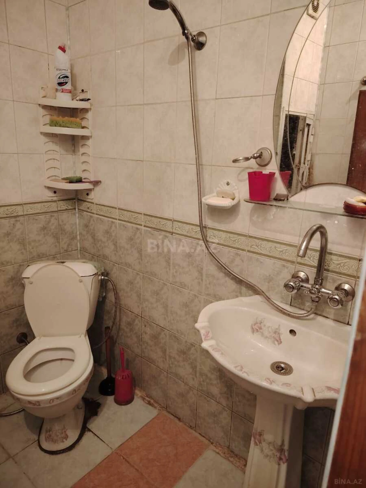 Kirayə verilir 2 otaqlı mənzil 65 m²