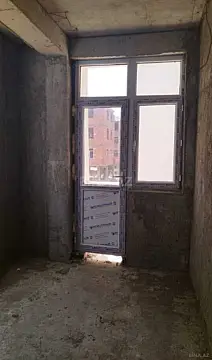 Satılır 2 otaqlı mənzil 41 m²