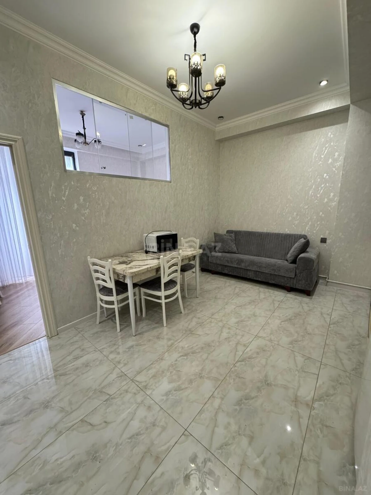 Kirayə verilir 3 otaqlı mənzil 75 m²