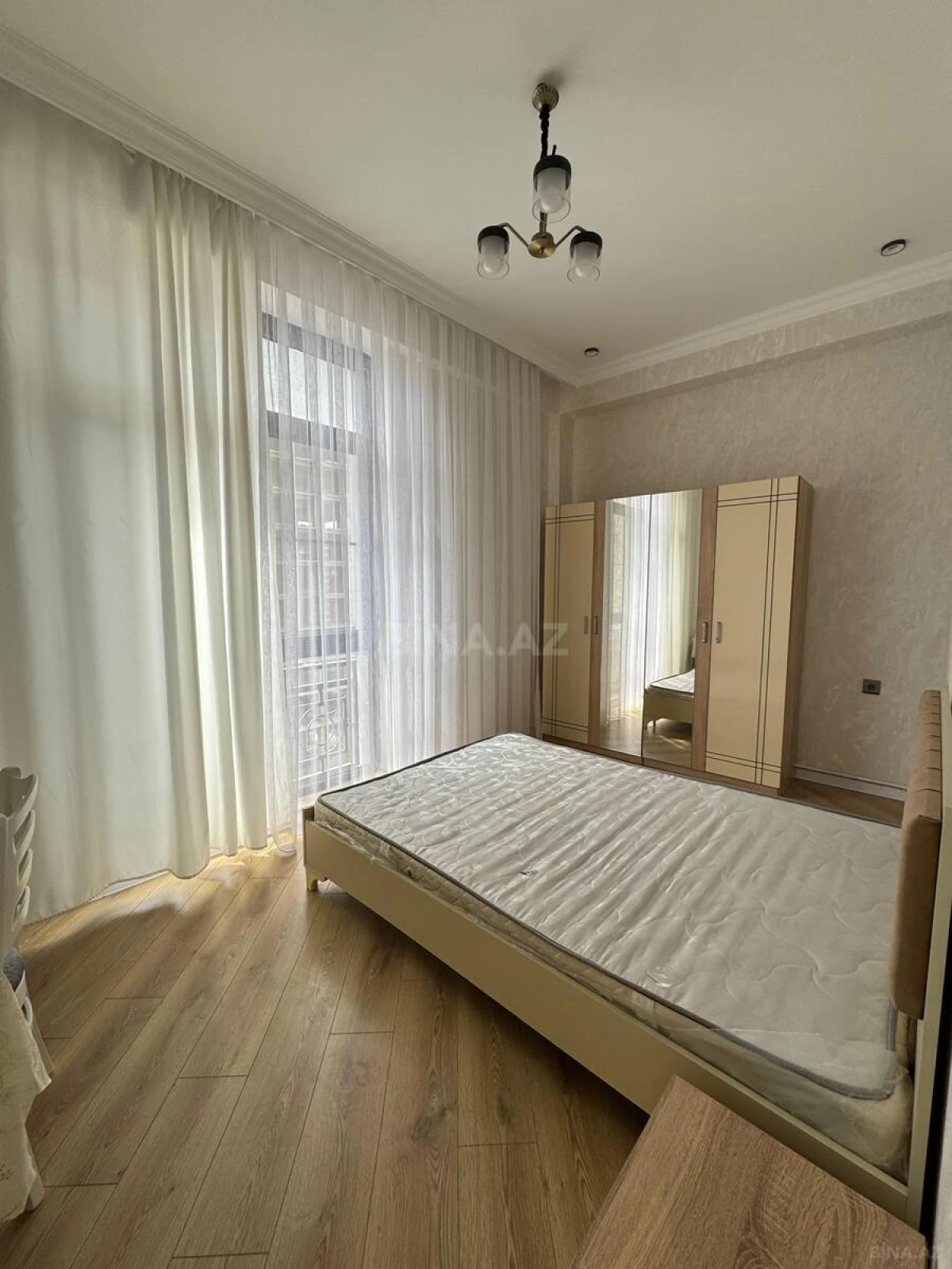 Kirayə verilir 3 otaqlı mənzil 75 m²