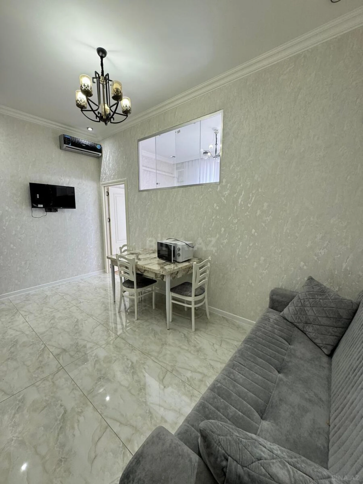 Kirayə verilir 3 otaqlı mənzil 75 m²