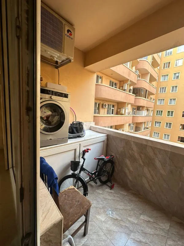 Satılır 3 otaqlı mənzil 127 m²