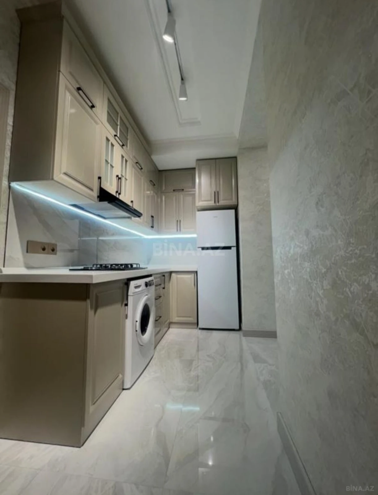 Satılır 3 otaqlı mənzil 86 m²