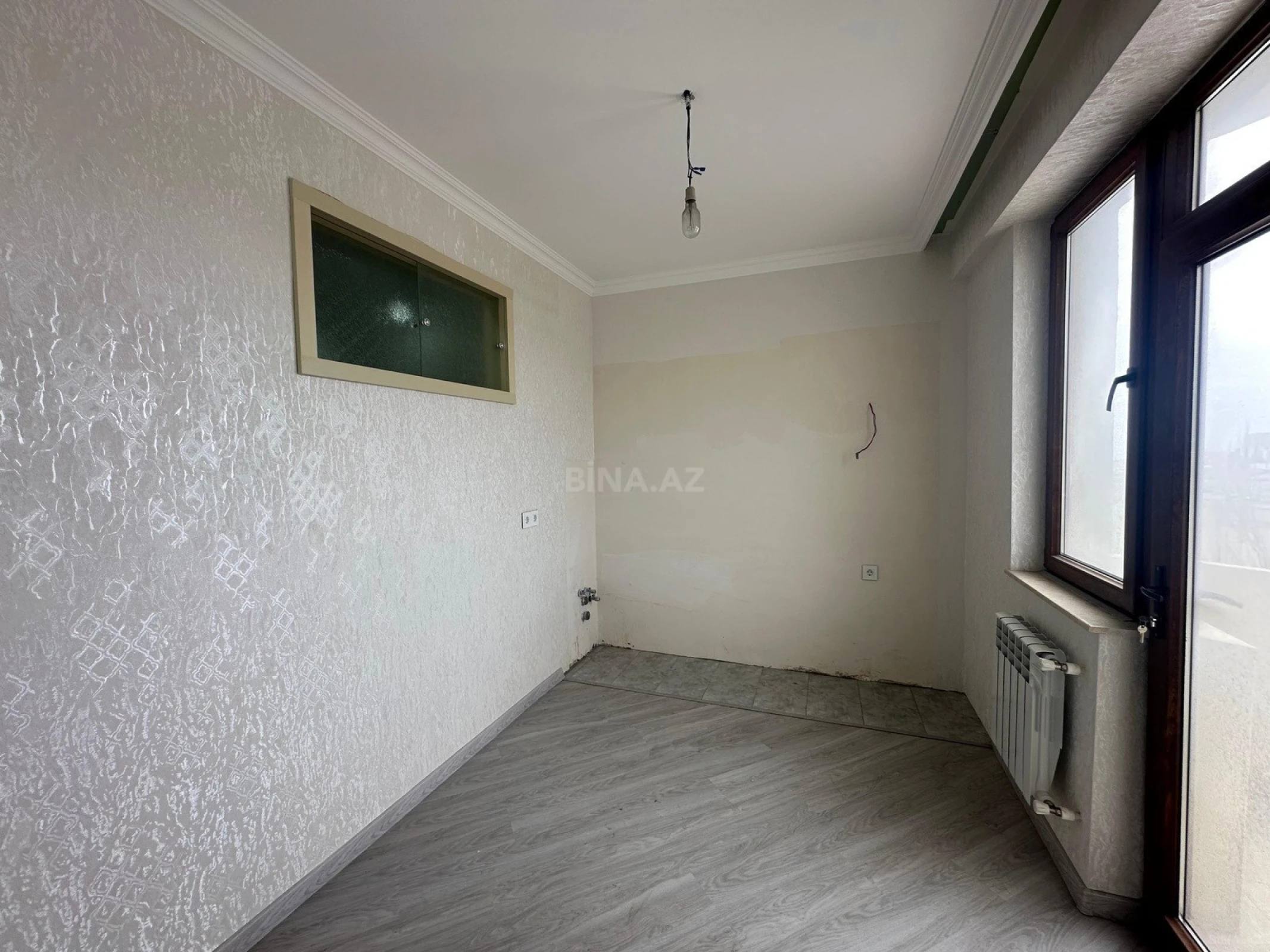 Satılır 3 otaqlı mənzil 79.5 m²