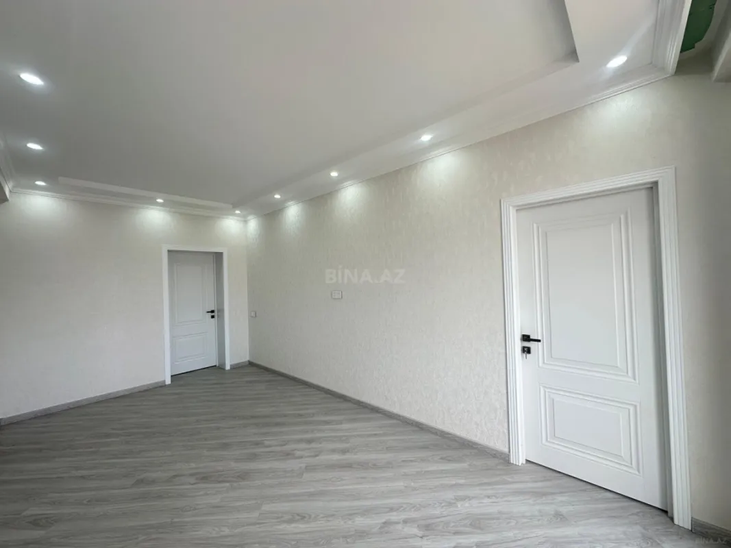 Satılır 3 otaqlı mənzil 79.5 m²