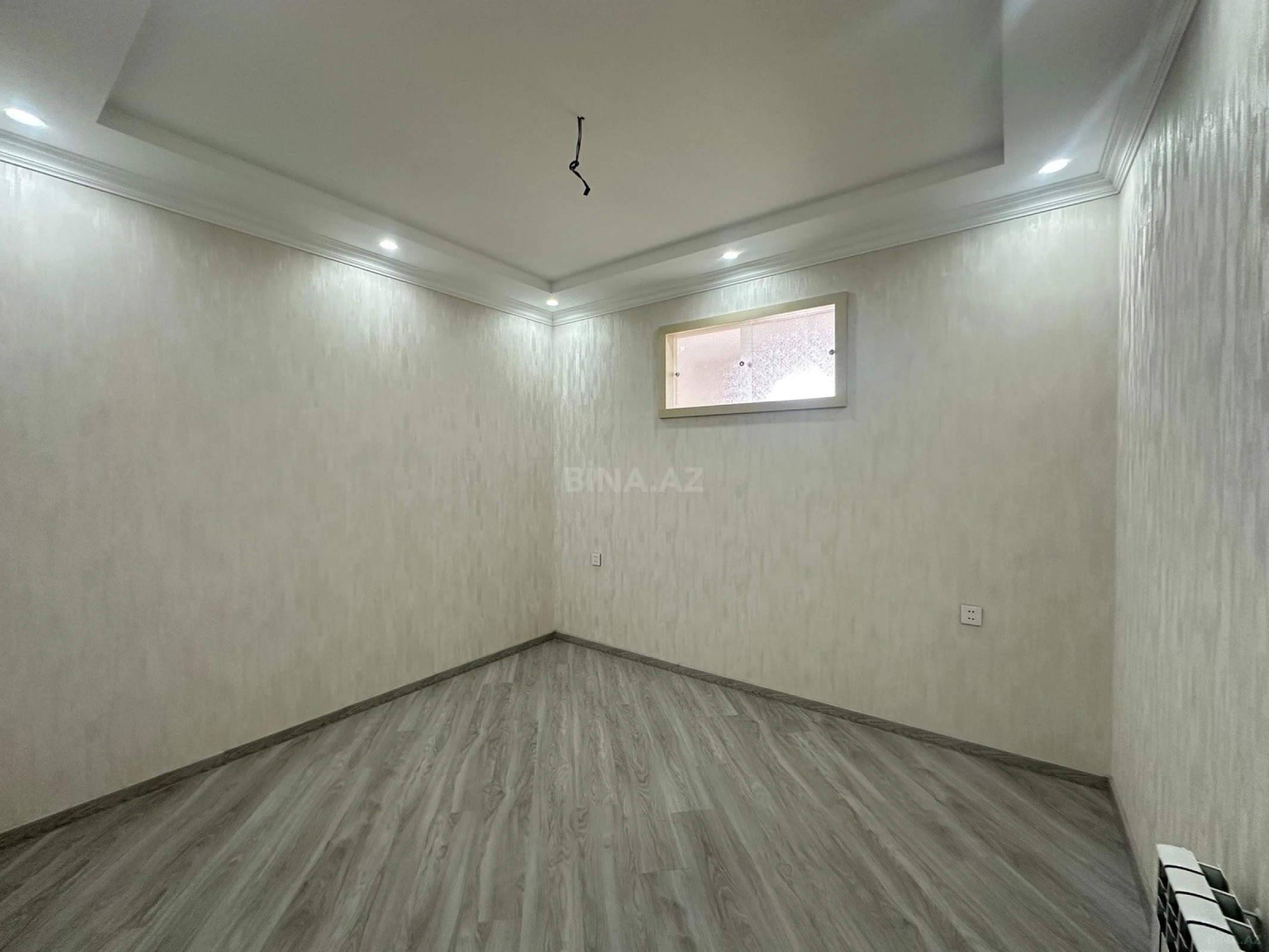 Satılır 3 otaqlı mənzil 79.5 m²
