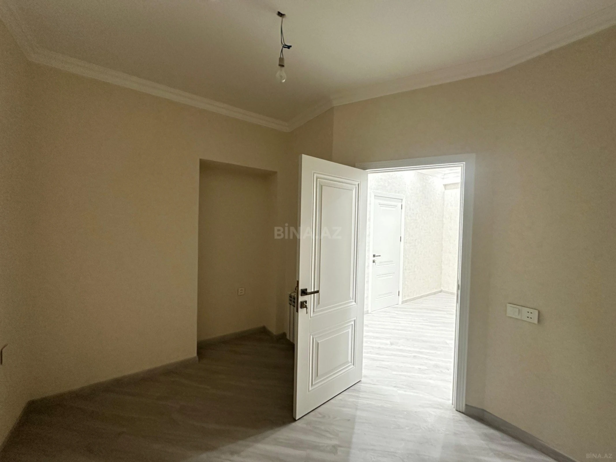 Satılır 3 otaqlı mənzil 79.5 m²