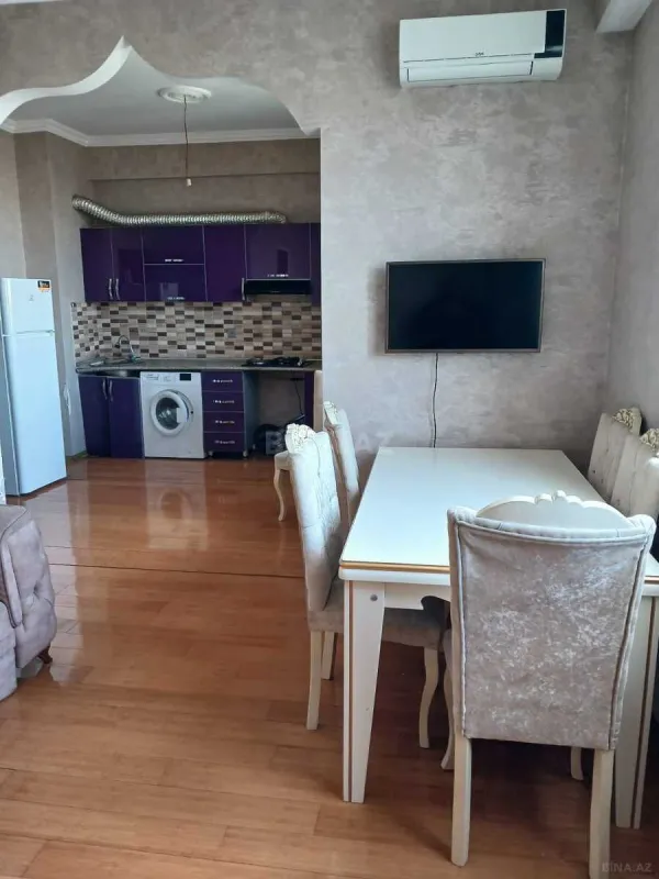 Kirayə verilir 2 otaqlı mənzil 52 m²