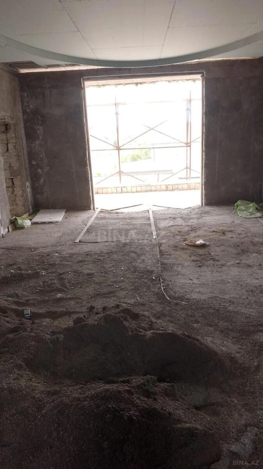 Satılır 6 otaqlı həyət evi 300 m²