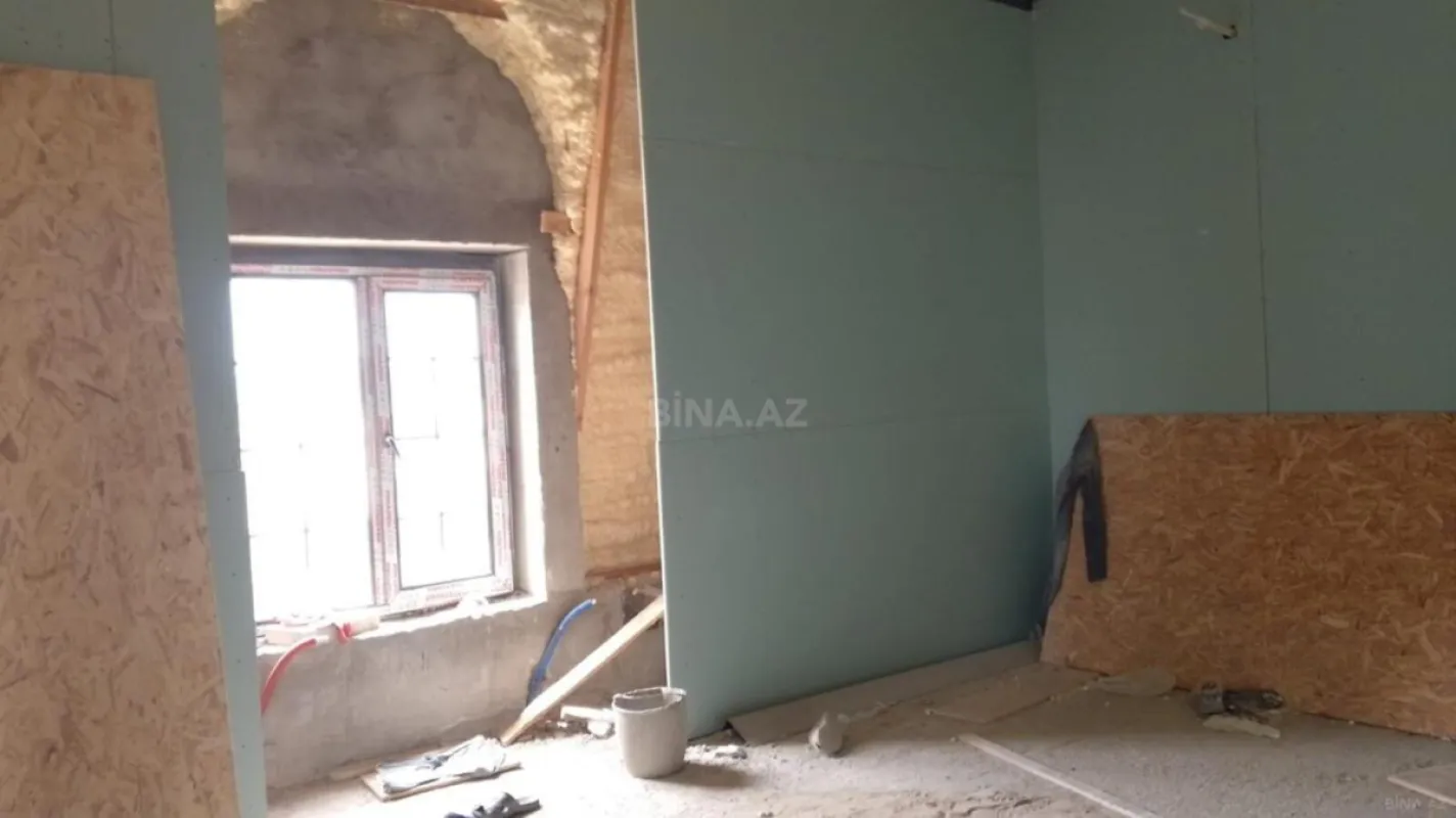 Satılır 6 otaqlı həyət evi 300 m²