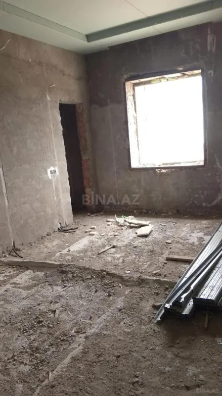 Satılır 6 otaqlı həyət evi 300 m²