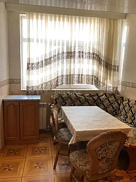 Kirayə verilir 3 otaqlı mənzil 98 m²