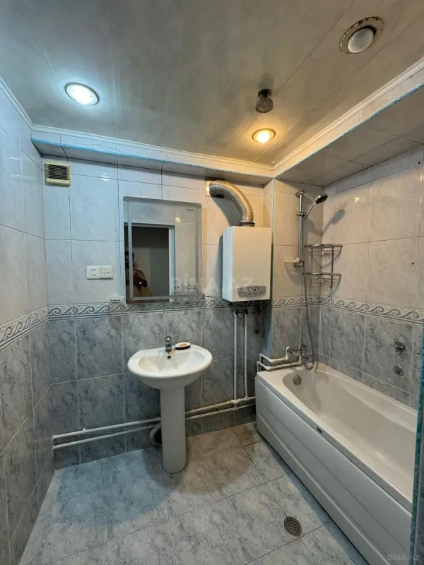 Kirayə verilir 3 otaqlı mənzil 98 m²