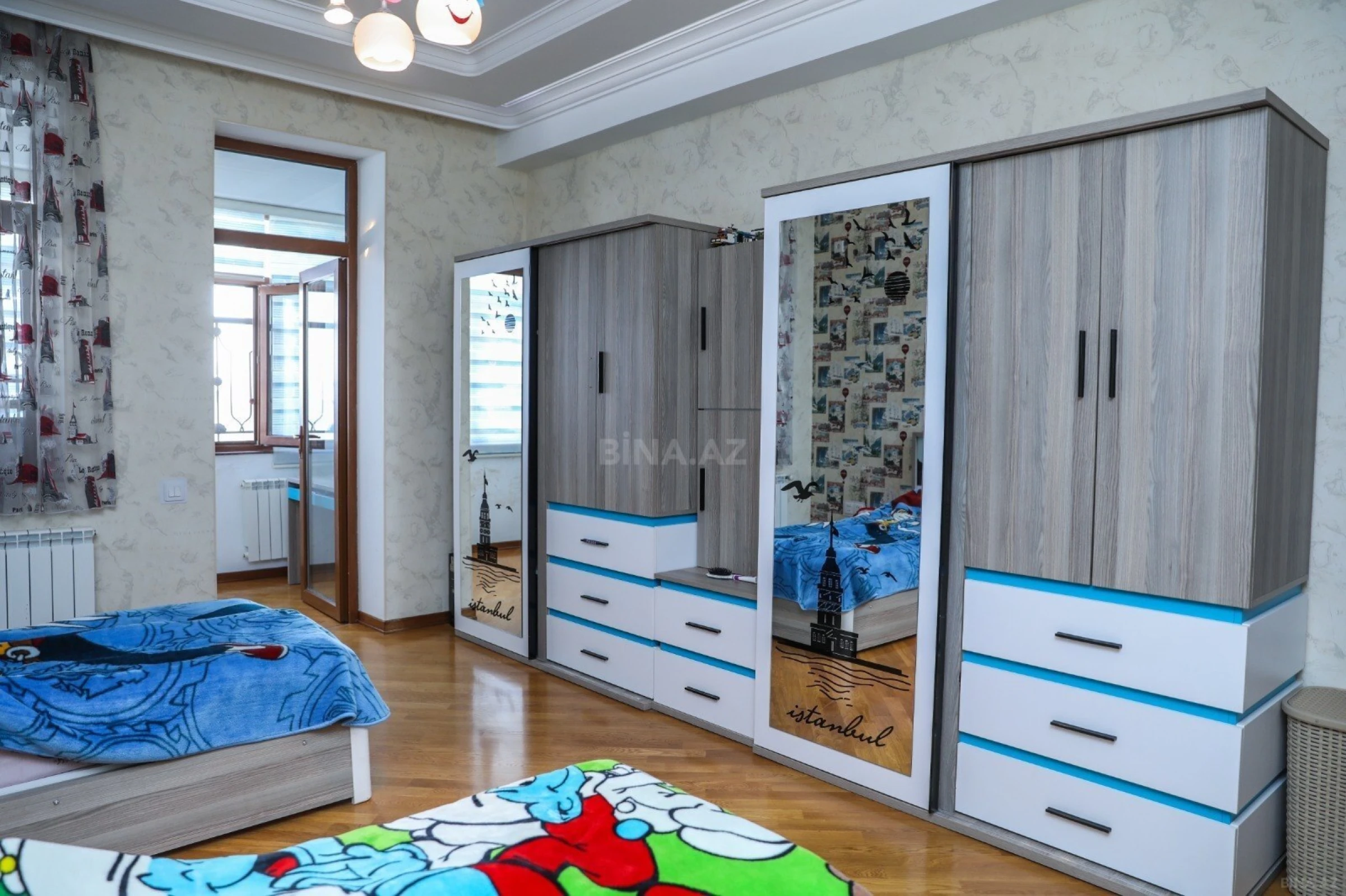 Satılır 10 otaqlı həyət evi 1000 m²