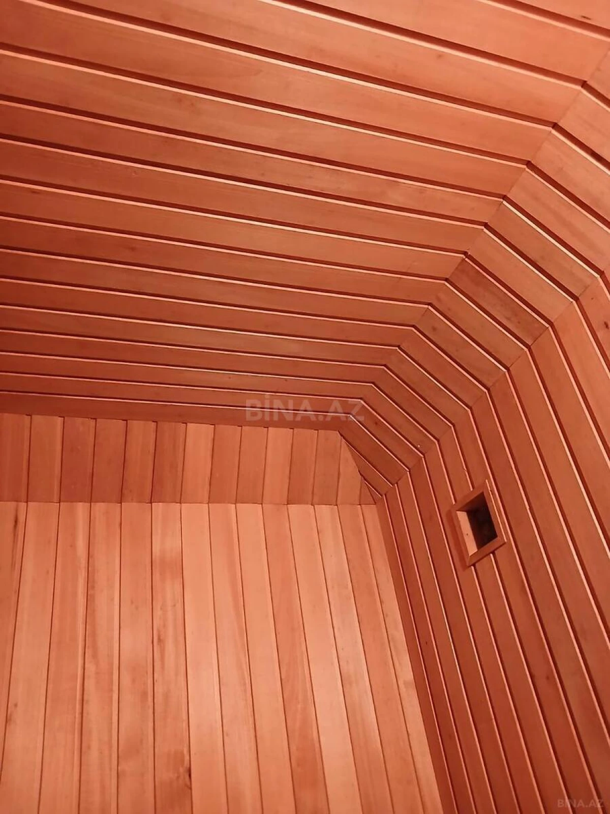 Kirayə verilir obyekt 555 m²