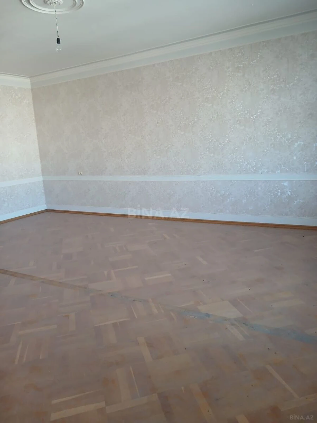 Kirayə verilir obyekt 555 m²