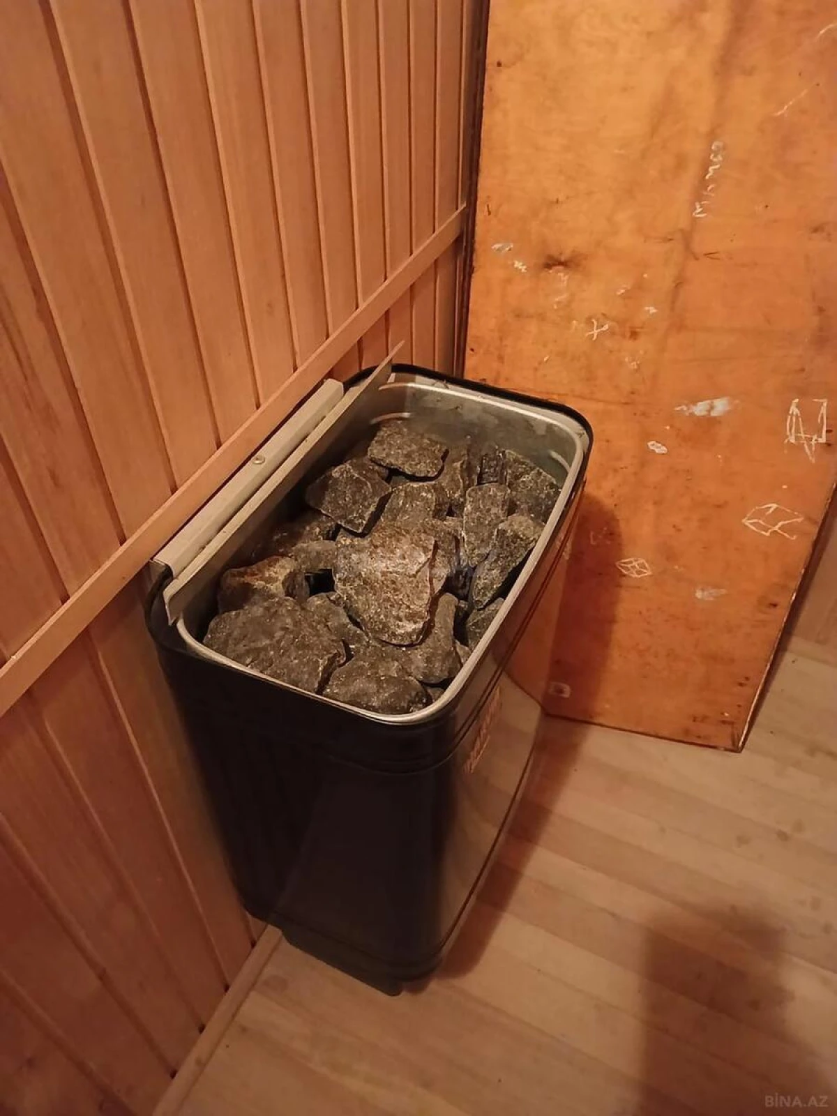 Kirayə verilir obyekt 555 m²