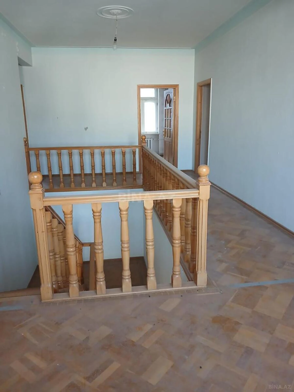 Kirayə verilir obyekt 555 m²