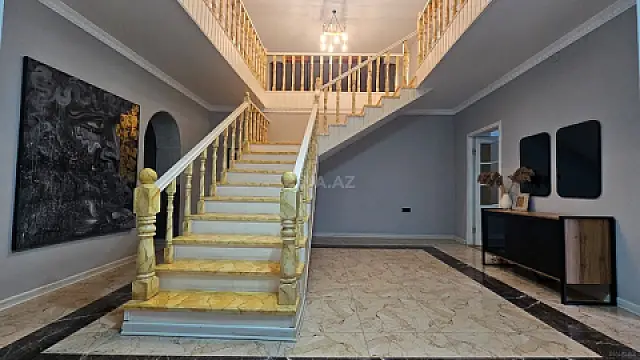 Kirayə verilir 8 otaqlı ofis 400 m²