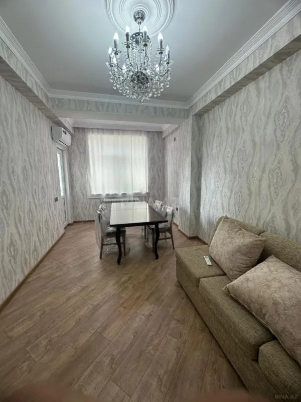 Kirayə verilir 2 otaqlı mənzil 65 m²