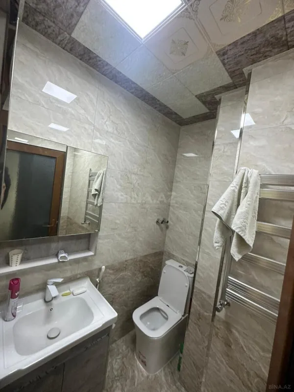 Kirayə verilir 2 otaqlı mənzil 65 m²