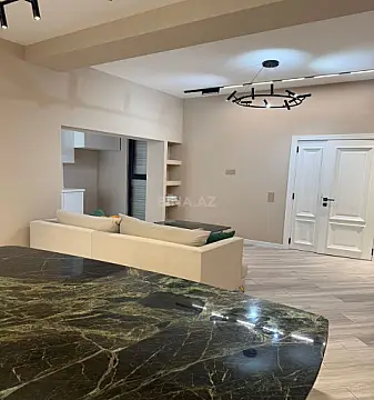 Satılır 3 otaqlı mənzil 105 m²