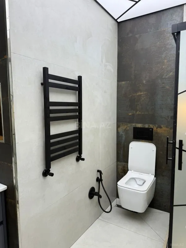 Satılır 3 otaqlı mənzil 105 m²