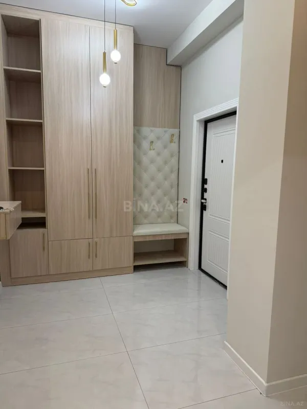Satılır 3 otaqlı mənzil 105 m²