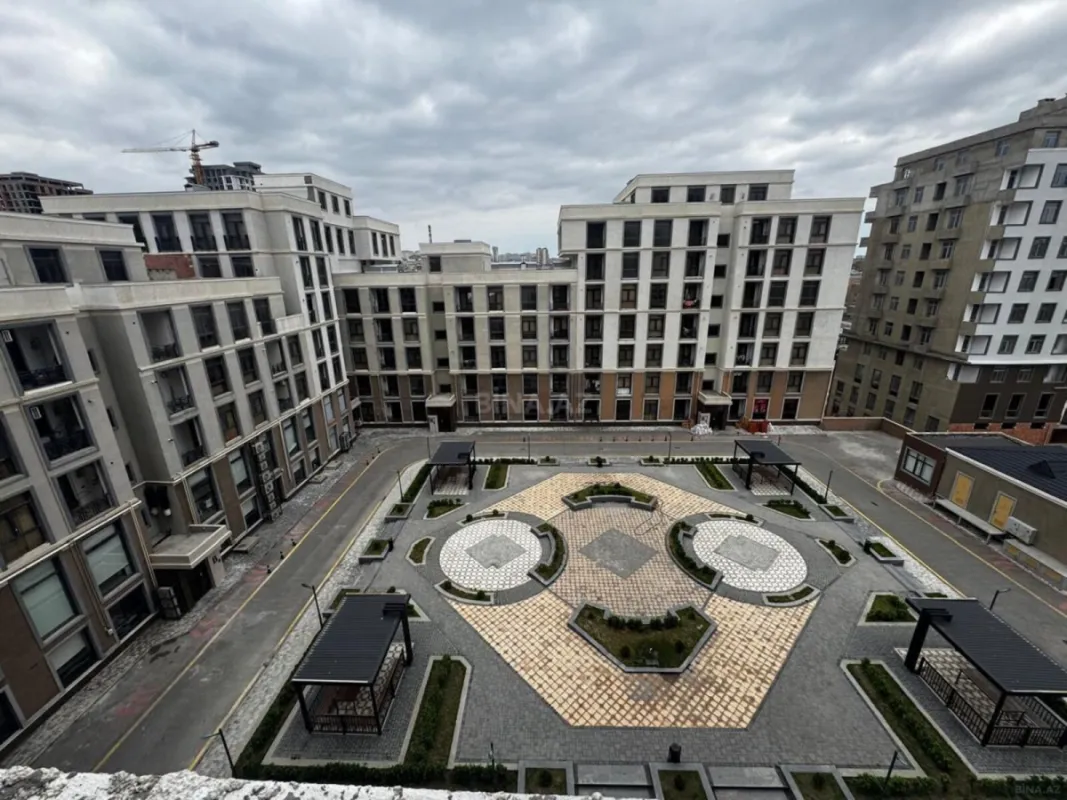 Satılır 3 otaqlı mənzil 105 m²