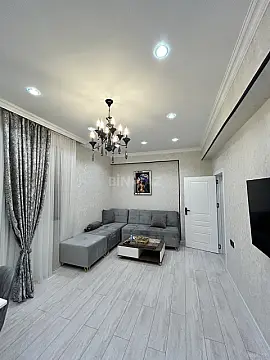 Kirayə verilir 2 otaqlı mənzil 62 m²