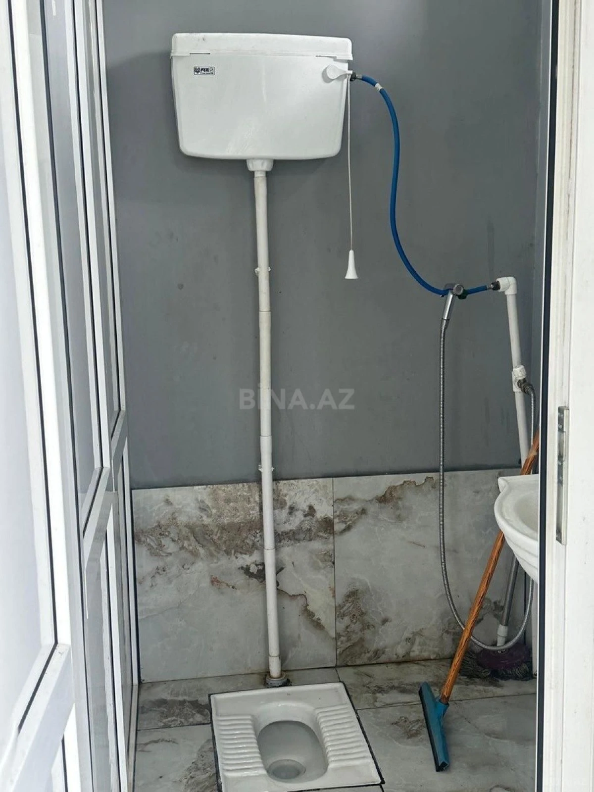 Satılır obyekt 248 m²