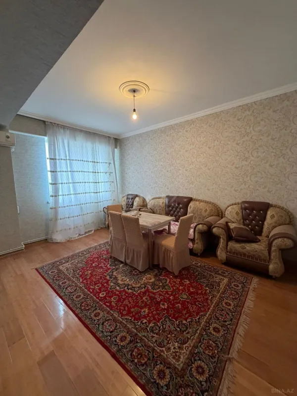 Kirayə verilir 2 otaqlı mənzil 65 m²