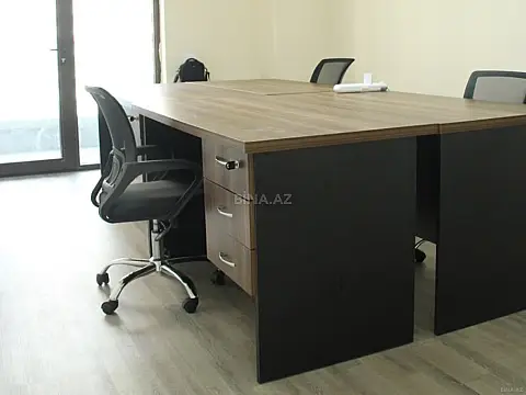 Kirayə verilir 4 otaqlı ofis 177 m²