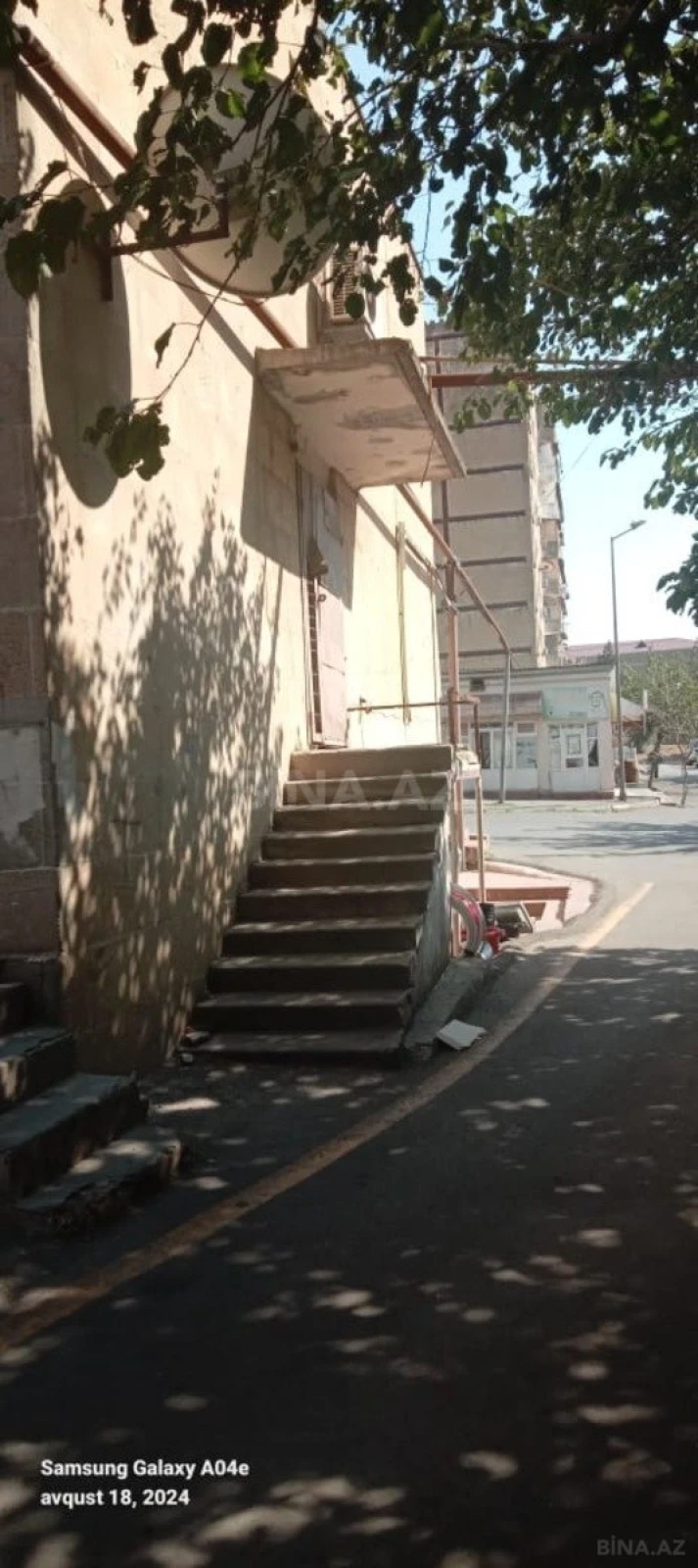 Satılır obyekt 310 m²